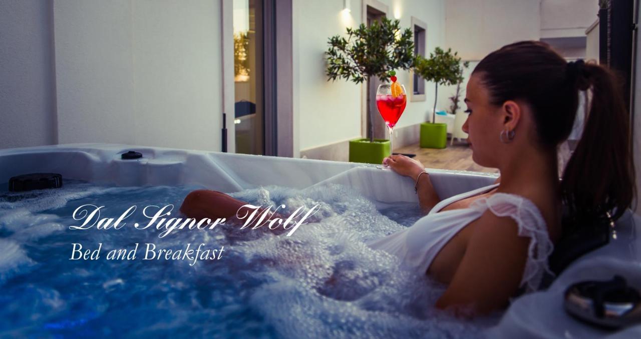 Dal Signor Wolf Bed & Breakfast Pezze Di Greco Dış mekan fotoğraf